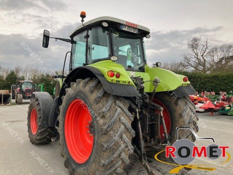 Claas AXION 810