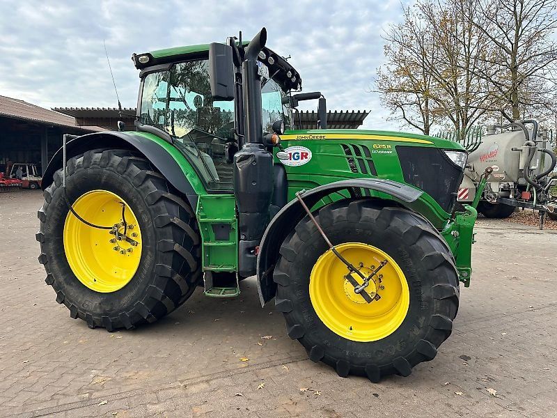John Deere 6215R mit RDRA