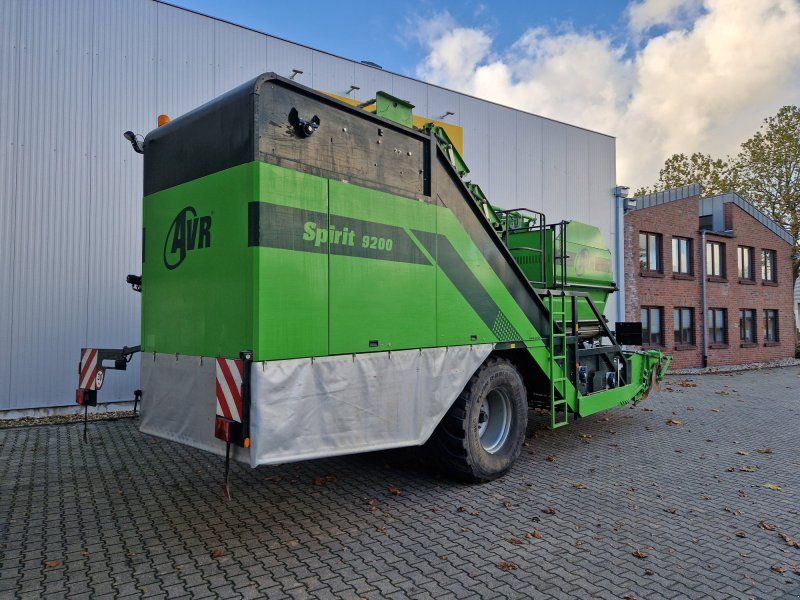 AVR Spirit 9200
