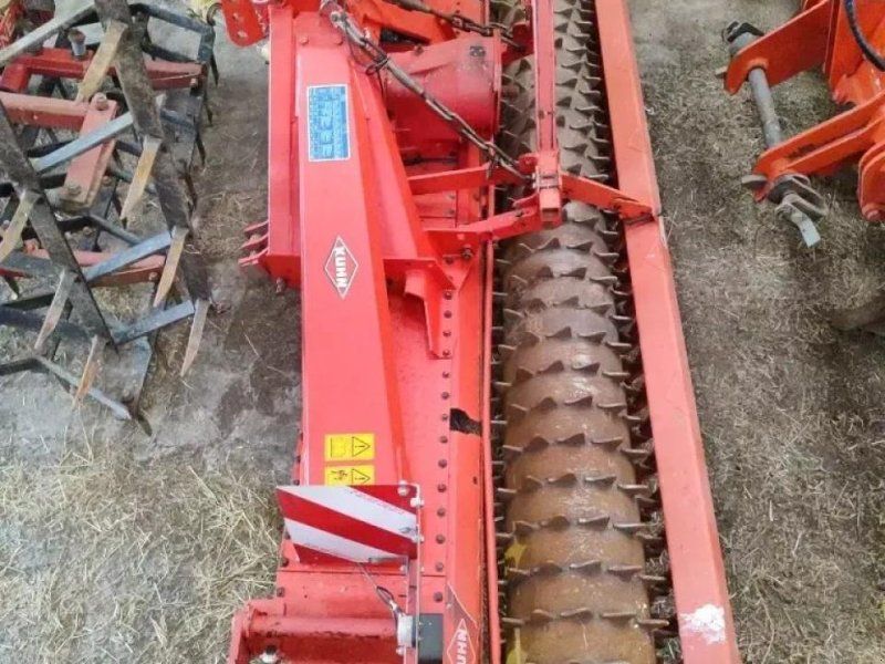 Kuhn hr 4004