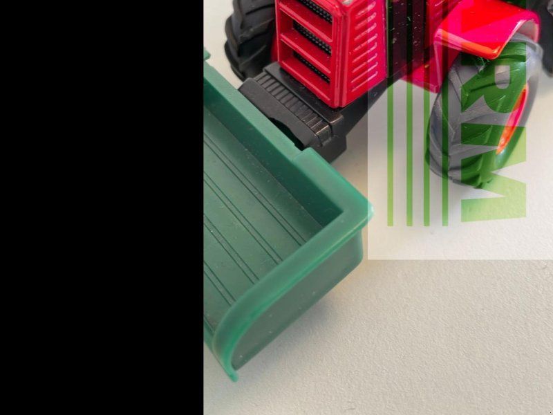 Massey Ferguson 8727S