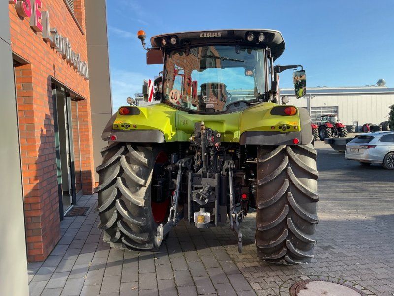 Claas Arion 610