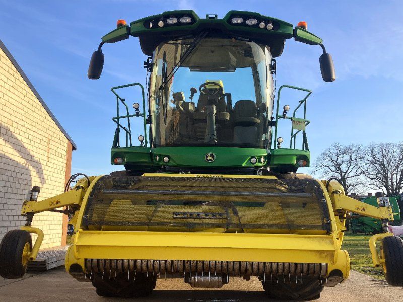 John Deere 8400i