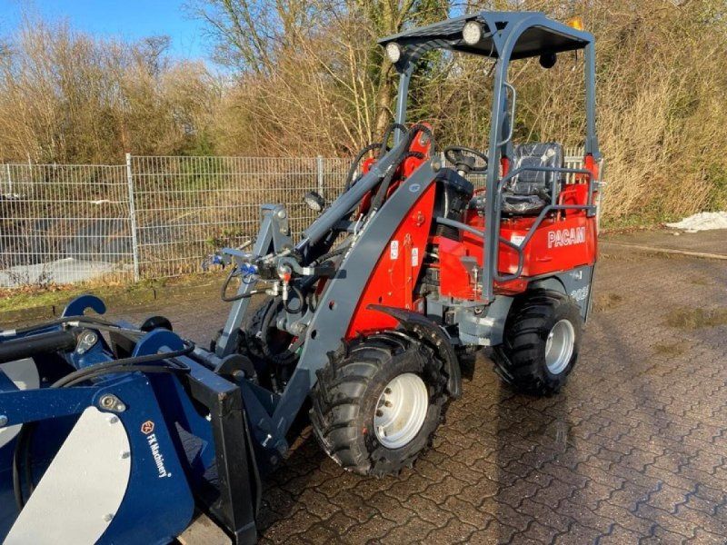 PACAM 2025 HOFLADER,