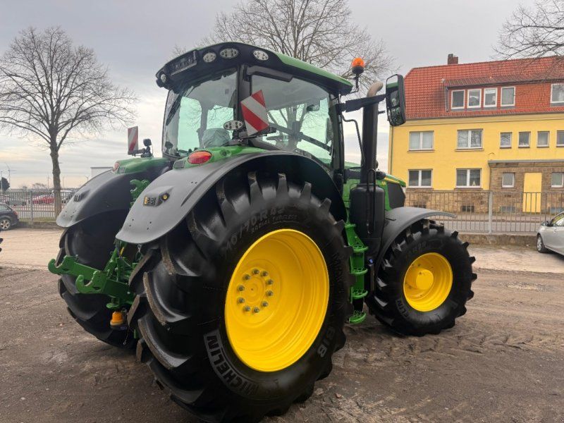 John Deere 6R195