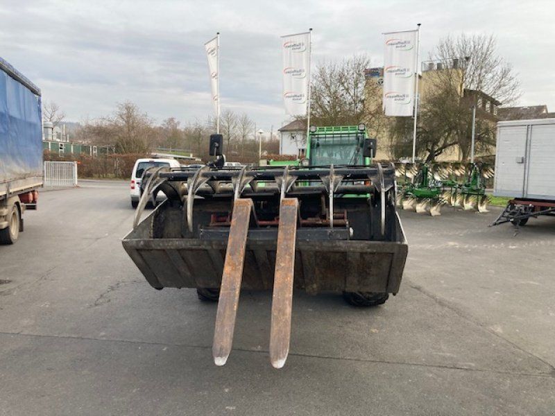 Deutz-Fahr Agrovector 30.7