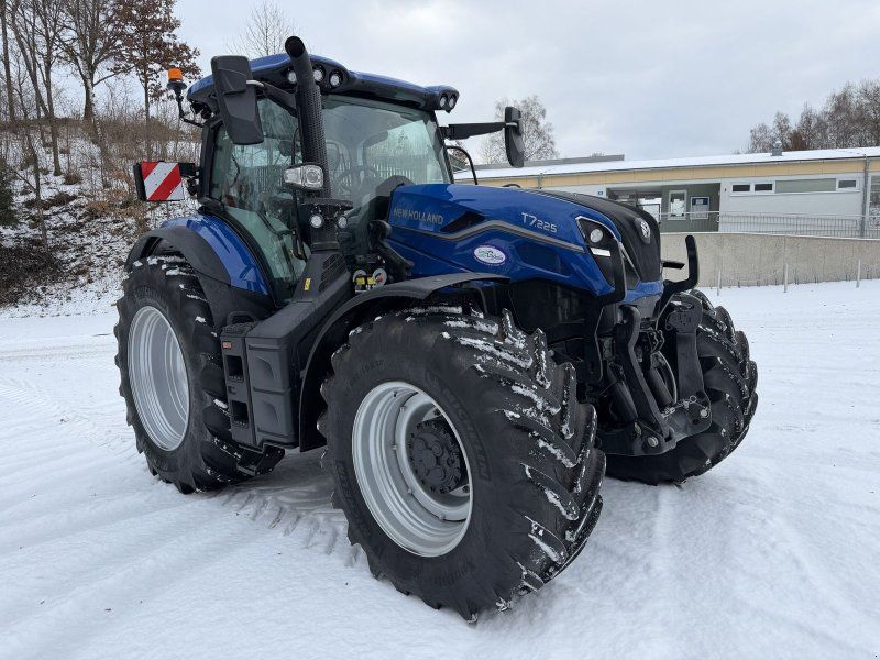 New Holland T7.225