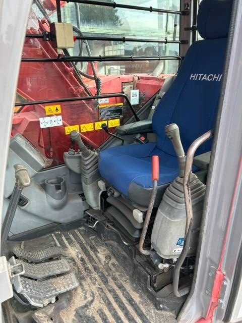 Hitachi ZX 135 US