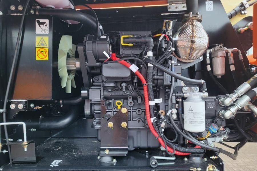 JLG 660SJ Quad Tracks Also Available For Rent, New, Di