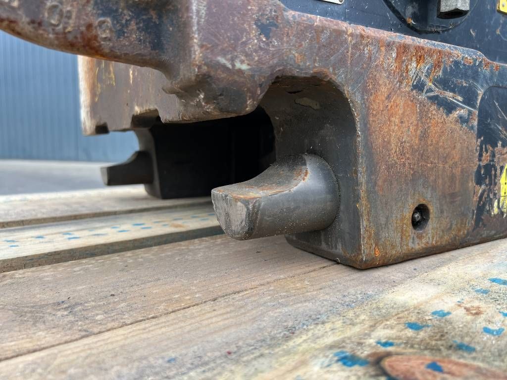 OilQuick OQ70/55 - 323F