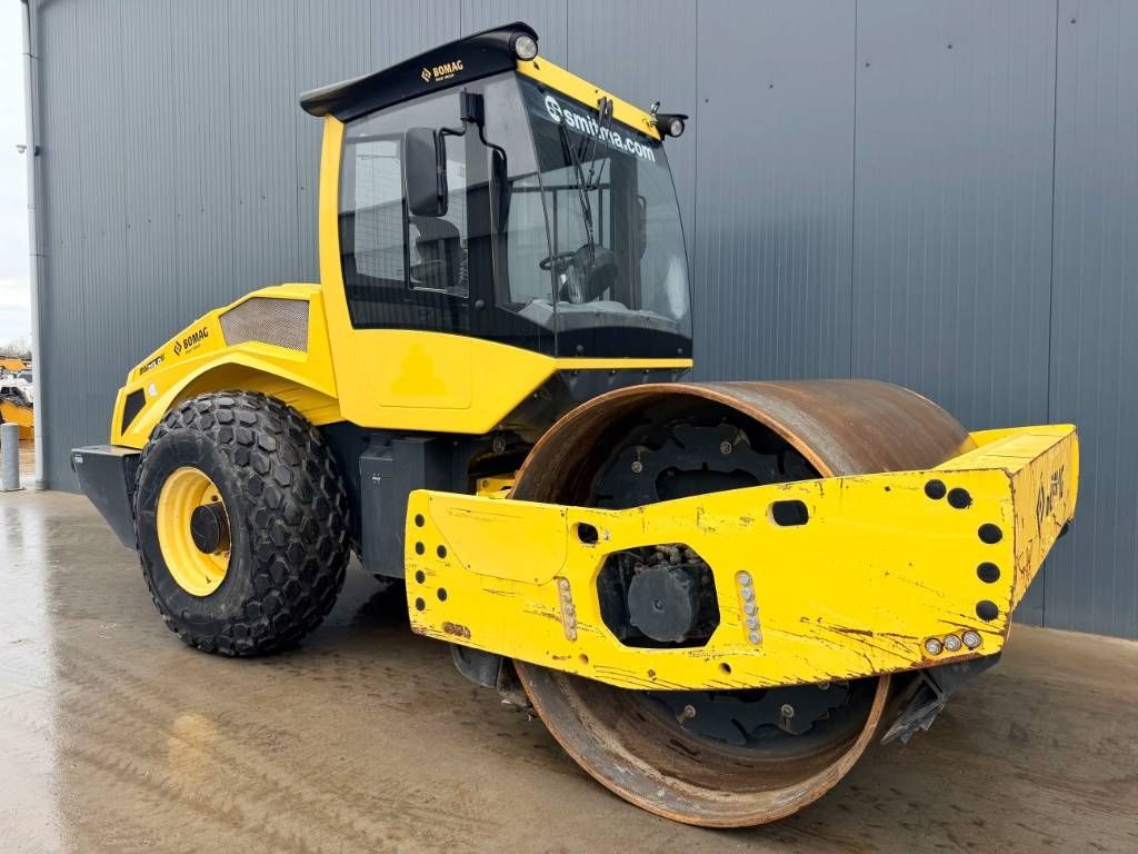 Bomag BW213D-5