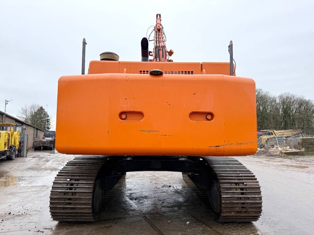 Hitachi ZX470LCH-3 - 24mtr - Rebuild engine