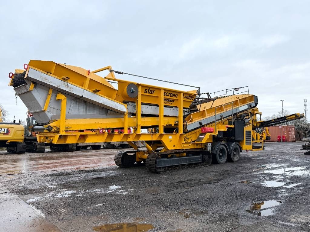 Backers 3-MTBC Trailer Star Screener - 2 Side Conveyors
