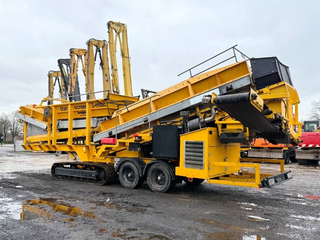 Backers 3-MTBC Trailer Star Screener - 2 Side Conveyors