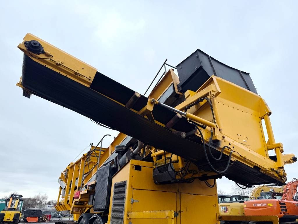 Backers 3-MTBC Trailer Star Screener - 2 Side Conveyors