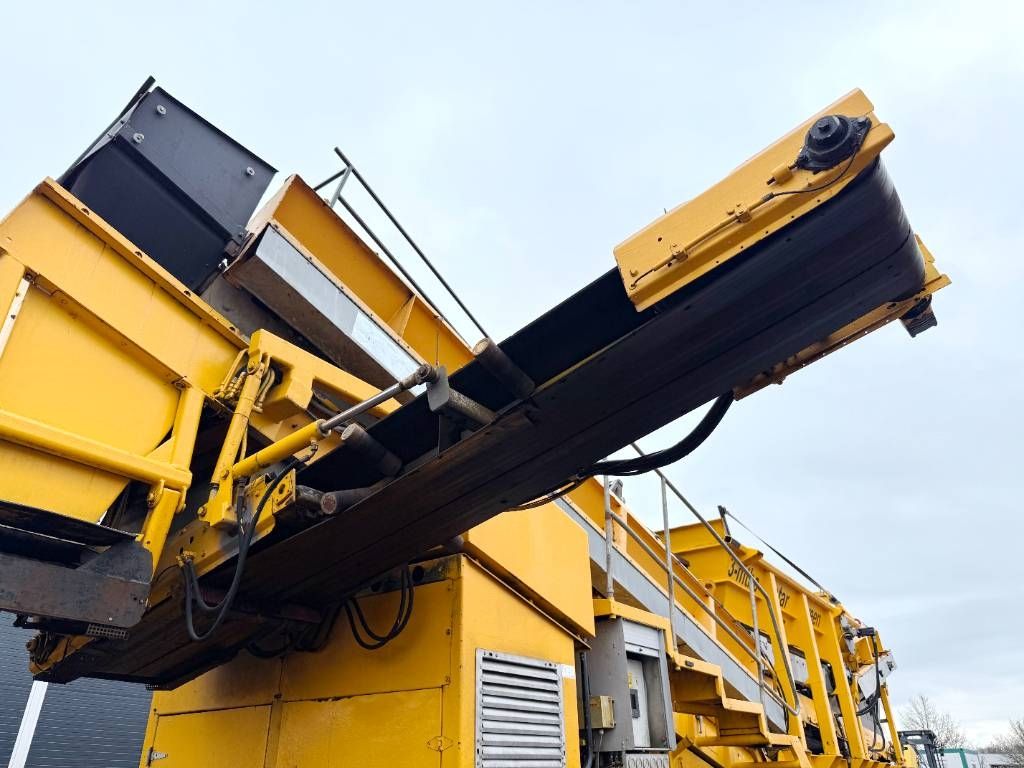 Backers 3-MTBC Trailer Star Screener - 2 Side Conveyors