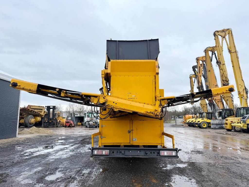 Backers 3-MTBC Trailer Star Screener - 2 Side Conveyors