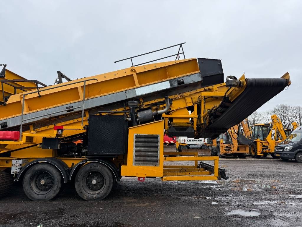 Backers 3-MTBC Trailer Star Screener - 2 Side Conveyors