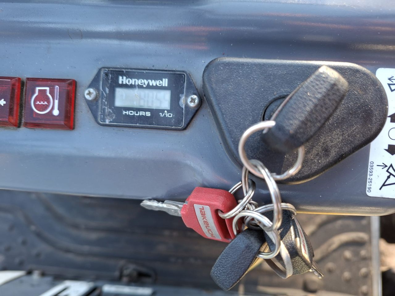 Takeuchi TB210R | bj2022 | 805uur | 3 bakken