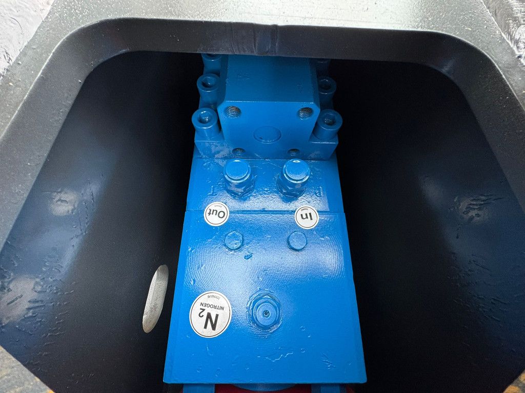 Hammer HS1000 fits 8-16 Ton excavator