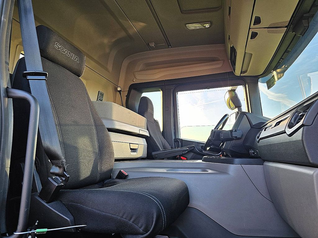 SCANIA P450