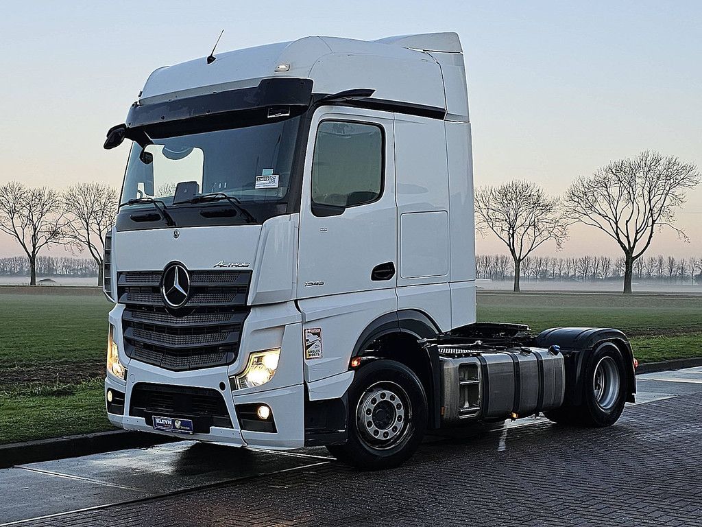 MERCEDES-BENZ ACTROS 1945 LS