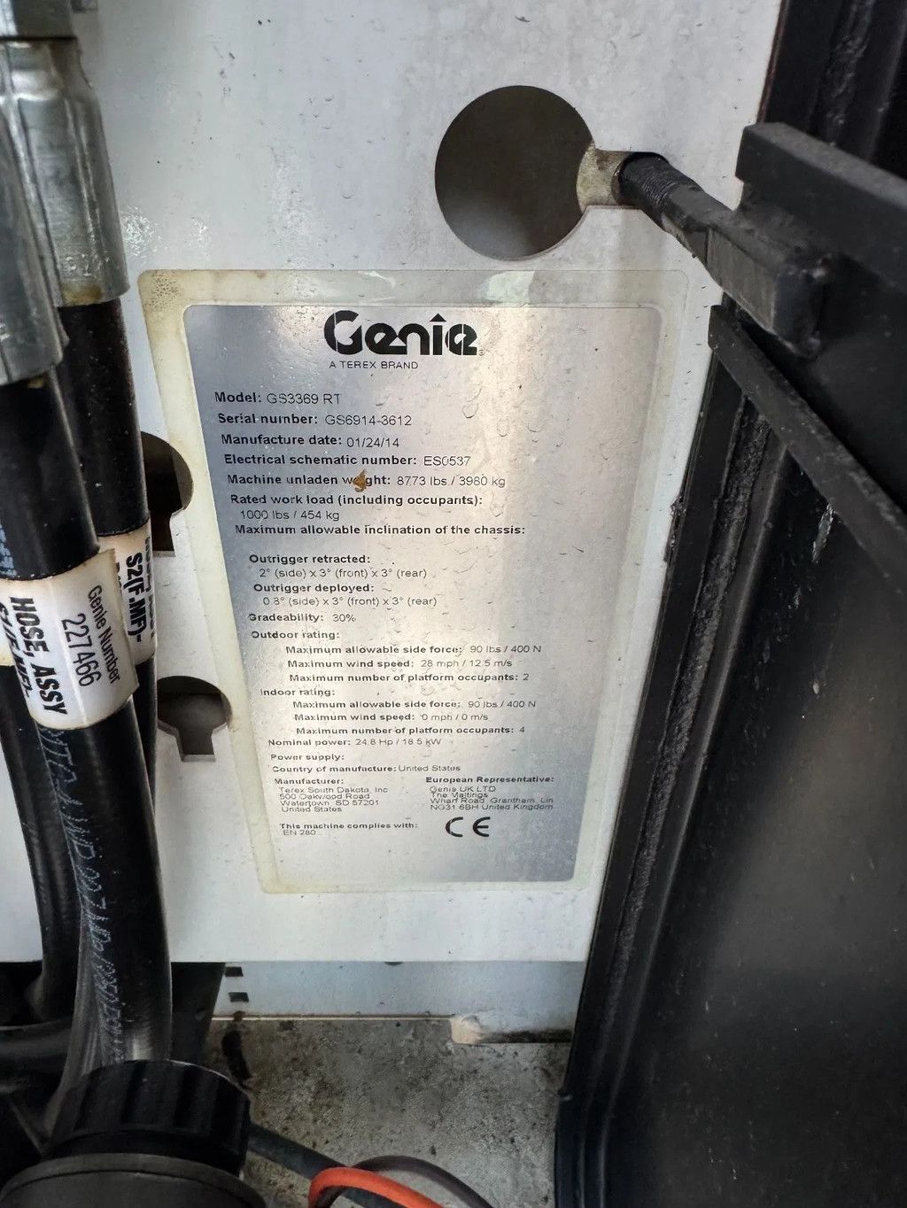 Genie GS3369RT Hoogwerker Schaarhoogwerker Ruwterrein