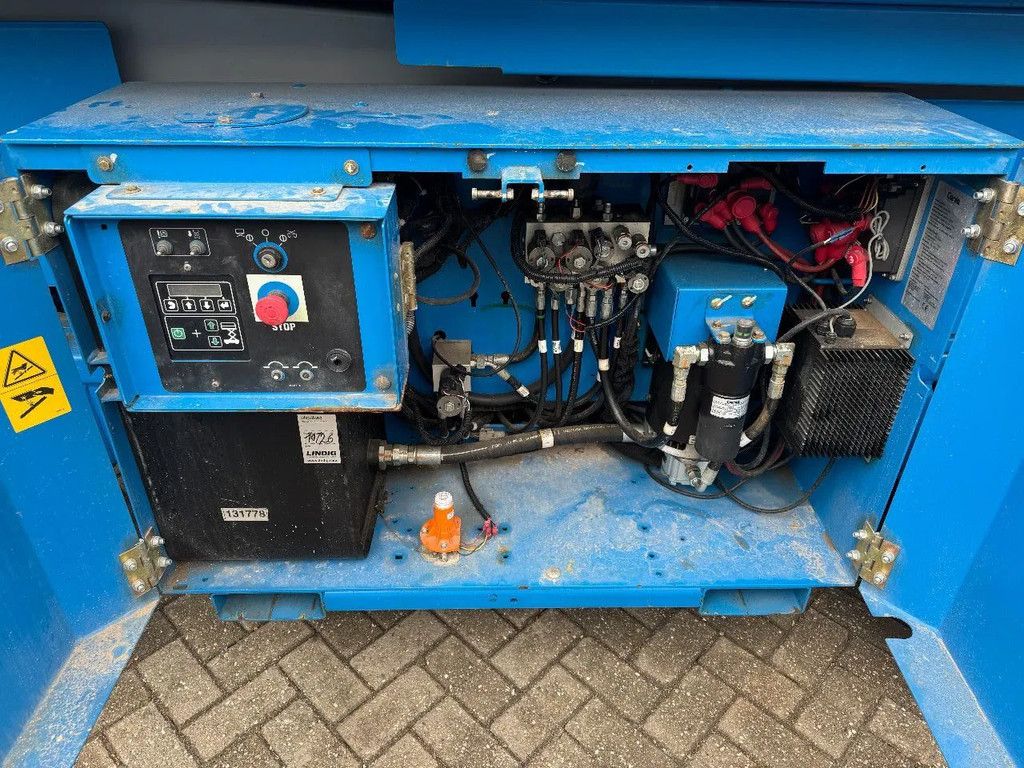 Genie GS2669DC Hoogwerker Schaarhoogwerker