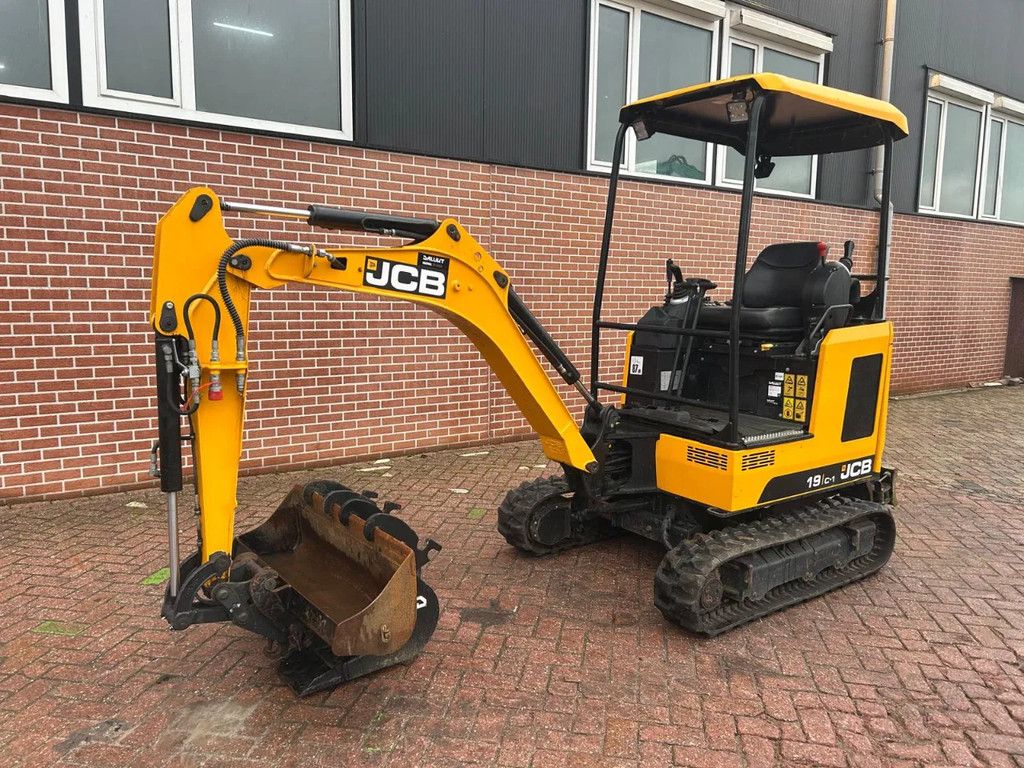 JCB 19C-1