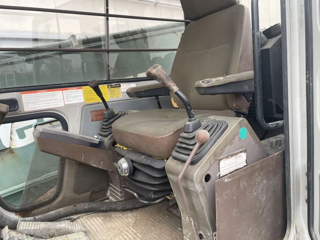 Hitachi FH 400 RUPS CRANE