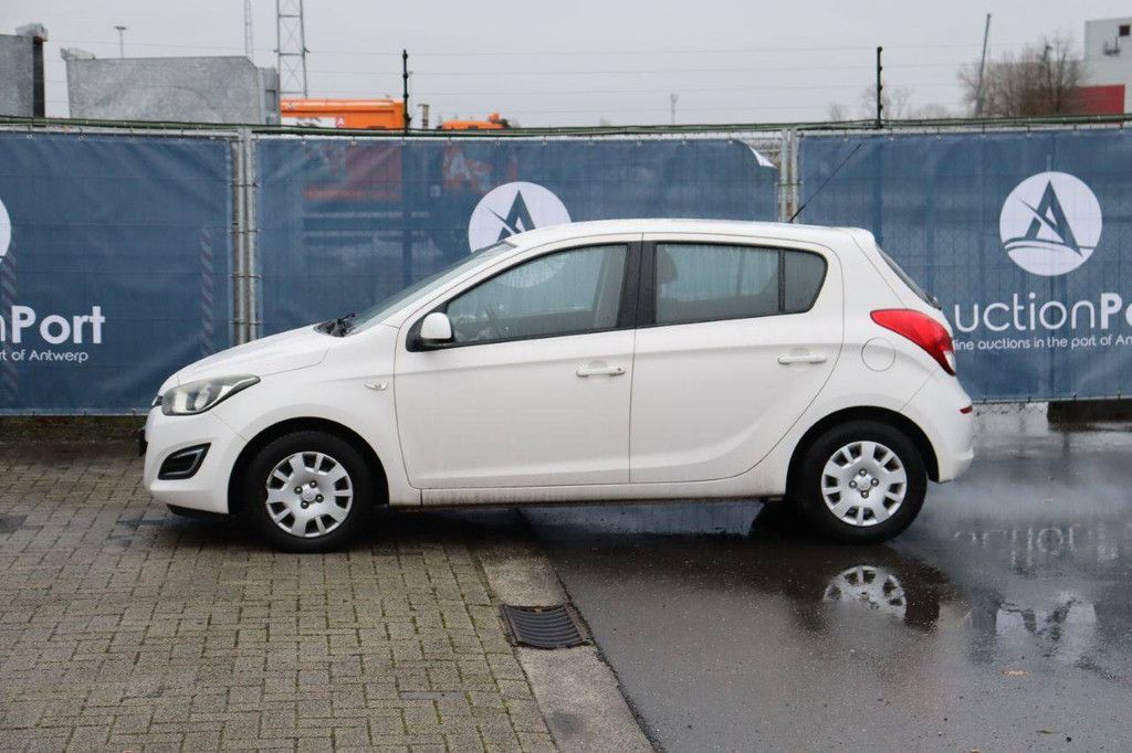 Pkw Hyundai i20 CRDi 75 PS Diesel 2013 (Marge)