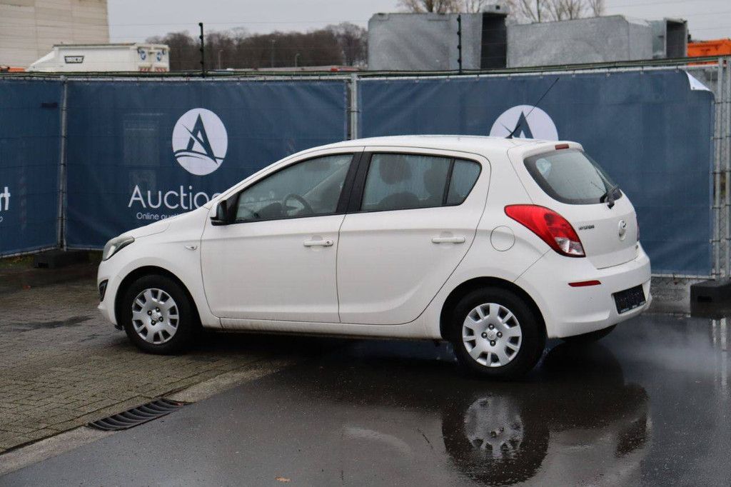 Pkw Hyundai i20 CRDi 75 PS Diesel 2013 (Marge)