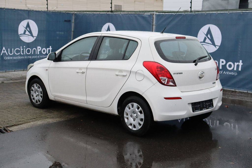 Pkw Hyundai i20 CRDi 75 PS Diesel 2013 (Marge)