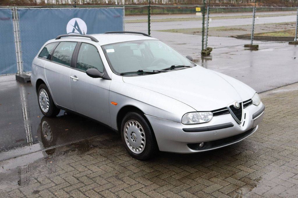 Passenger car Alfa Romeo T. Spark 1.6 156 Petrol 120hp 2000 (Margin)