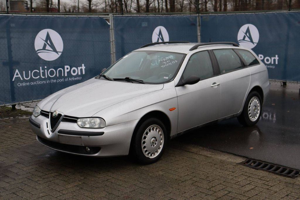 Passenger car Alfa Romeo T. Spark 1.6 156 Petrol 120hp 2000 (Margin)