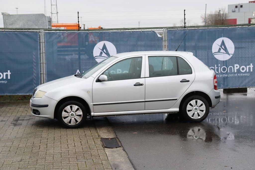 Passenger car Skoda Fabia HTP Petrol 64hp 2005 (Margin)