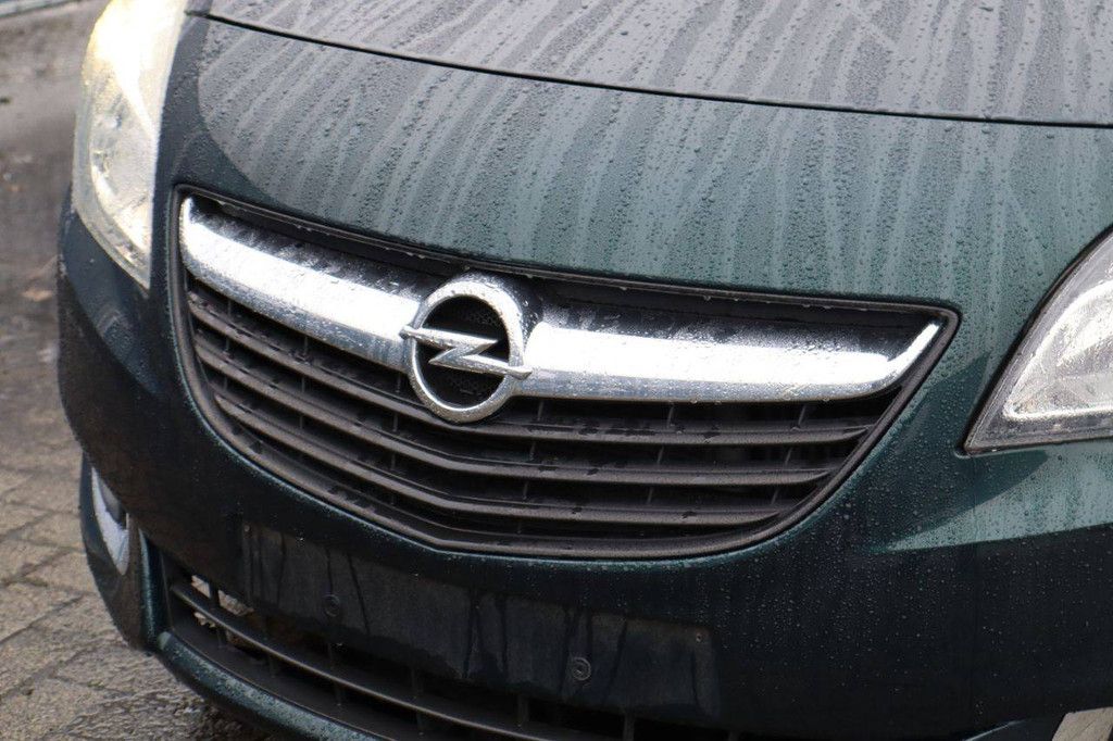 Passenger car Opel Merva CDTI Diesel 110 hp 2014 (Margin)