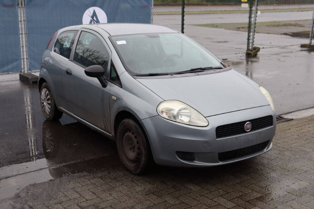 Passenger car Fiat Punto Diesel 70 hp 2009 (Margin)