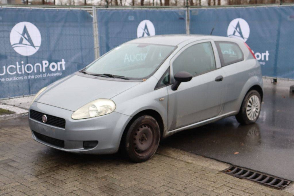 Passenger car Fiat Punto Diesel 70 hp 2009 (Margin)