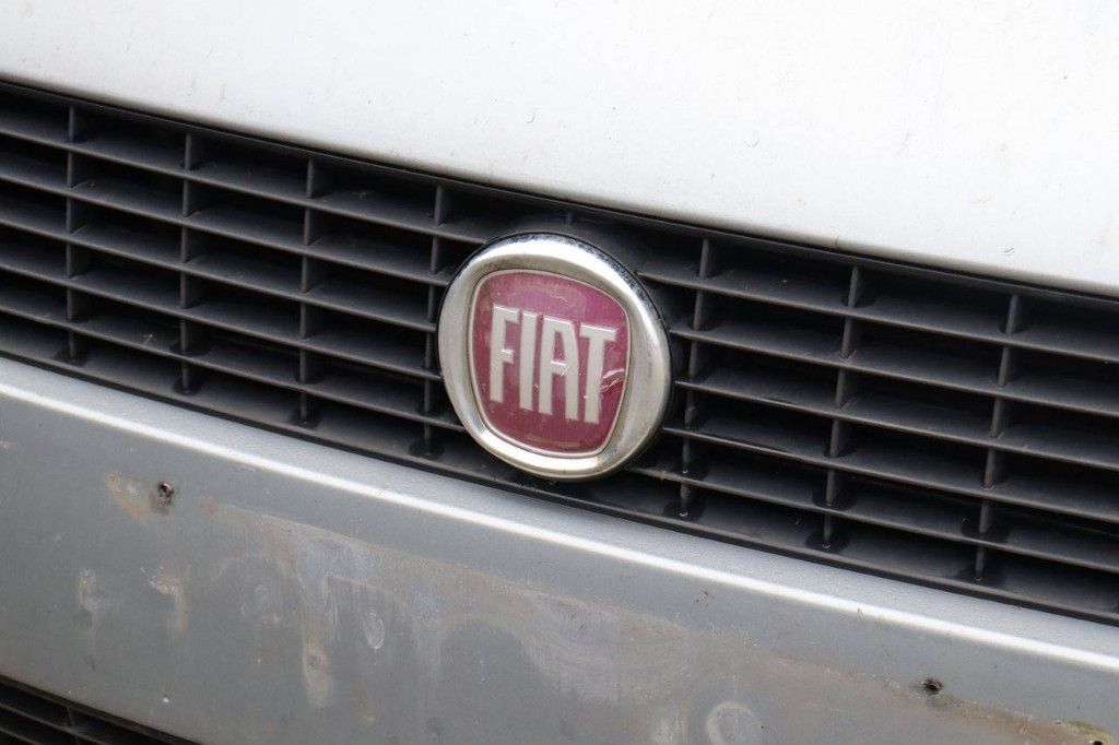 Passenger car Fiat Punto Diesel 70 hp 2009 (Margin)