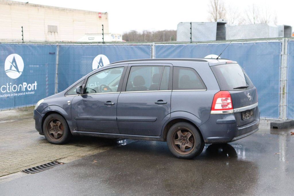 Passenger car Opel Zafira ecoFLEX Diesel 115 hp 2011 (Margin)