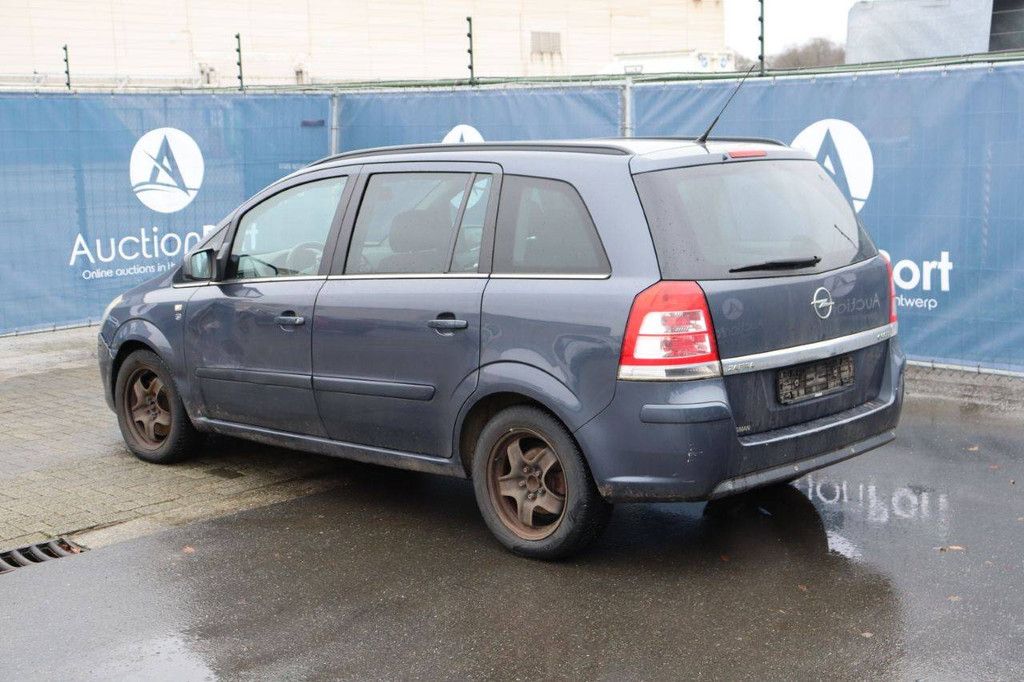 Passenger car Opel Zafira ecoFLEX Diesel 115 hp 2011 (Margin)