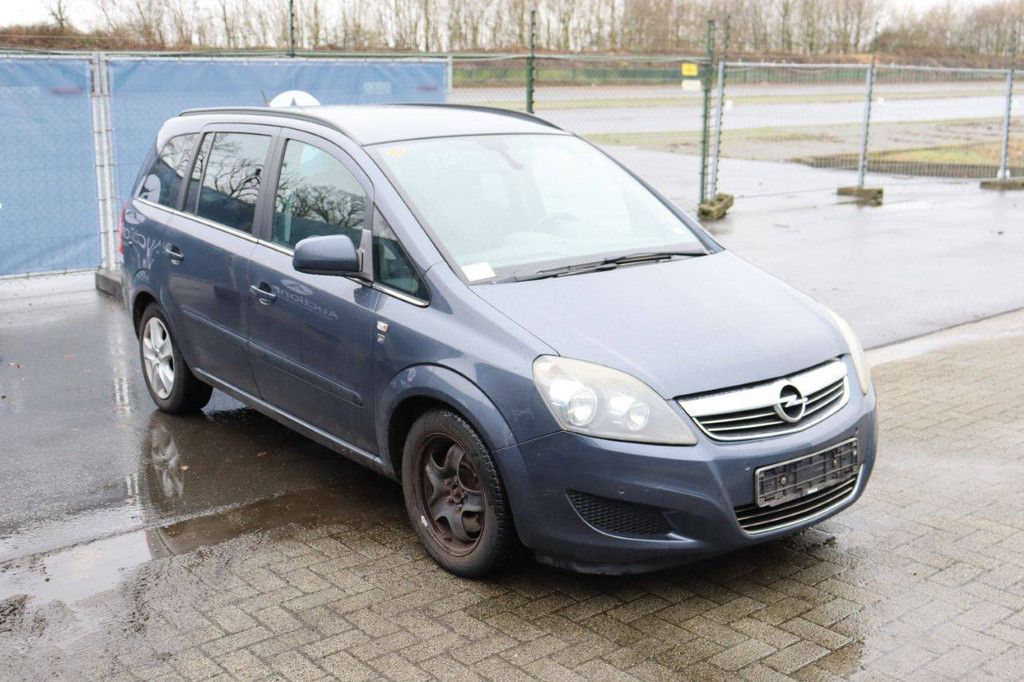 Passenger car Opel Zafira ecoFLEX Diesel 115 hp 2011 (Margin)