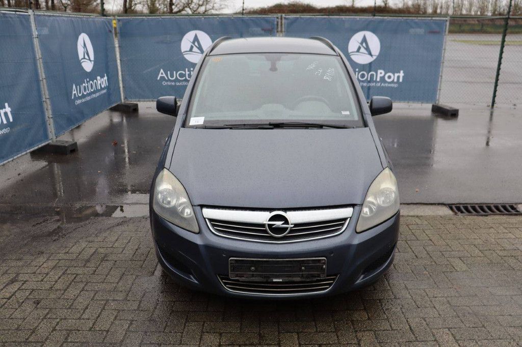 Passenger car Opel Zafira ecoFLEX Diesel 115 hp 2011 (Margin)