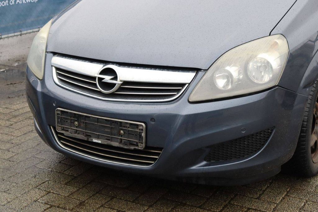 Passenger car Opel Zafira ecoFLEX Diesel 115 hp 2011 (Margin)