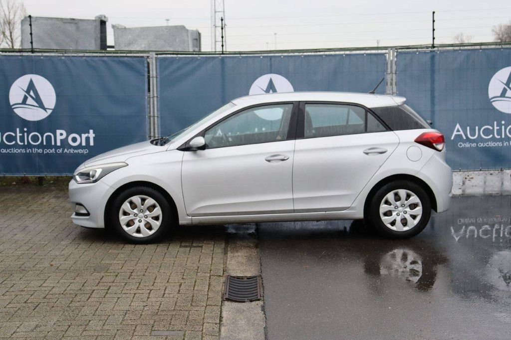 Pkw Hyundai i20 Diesel 90 PS 2017 (Marge)