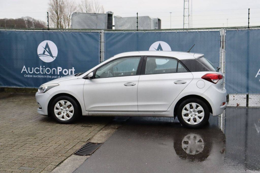 Pkw Hyundai i20 Diesel 90 PS 2017 (Marge)