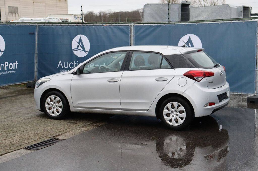 Pkw Hyundai i20 Diesel 90 PS 2017 (Marge)