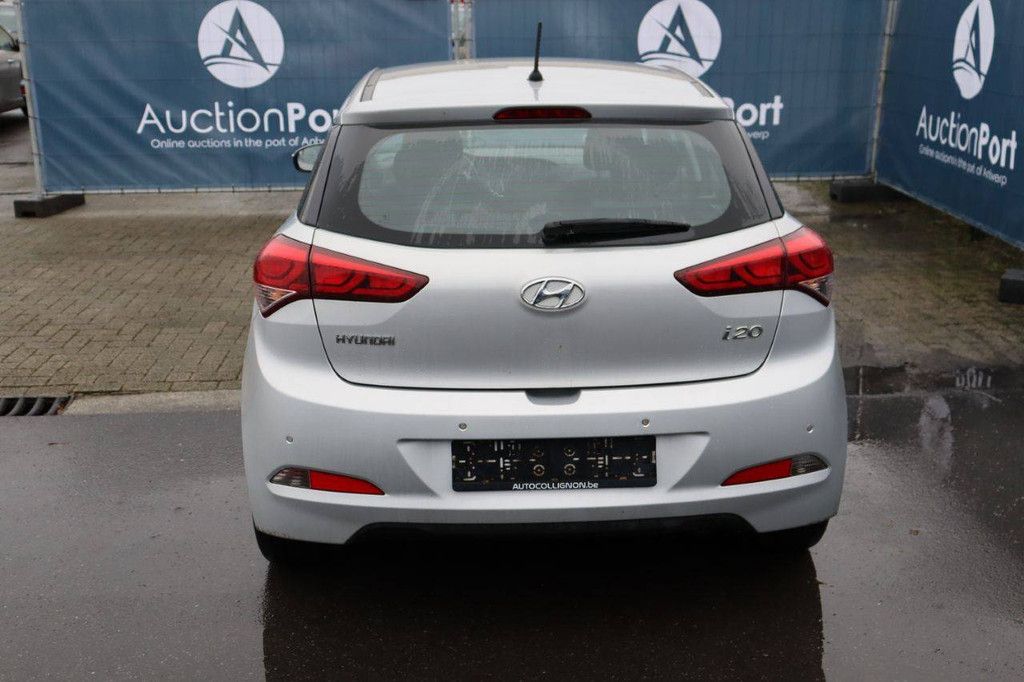 Pkw Hyundai i20 Diesel 90 PS 2017 (Marge)