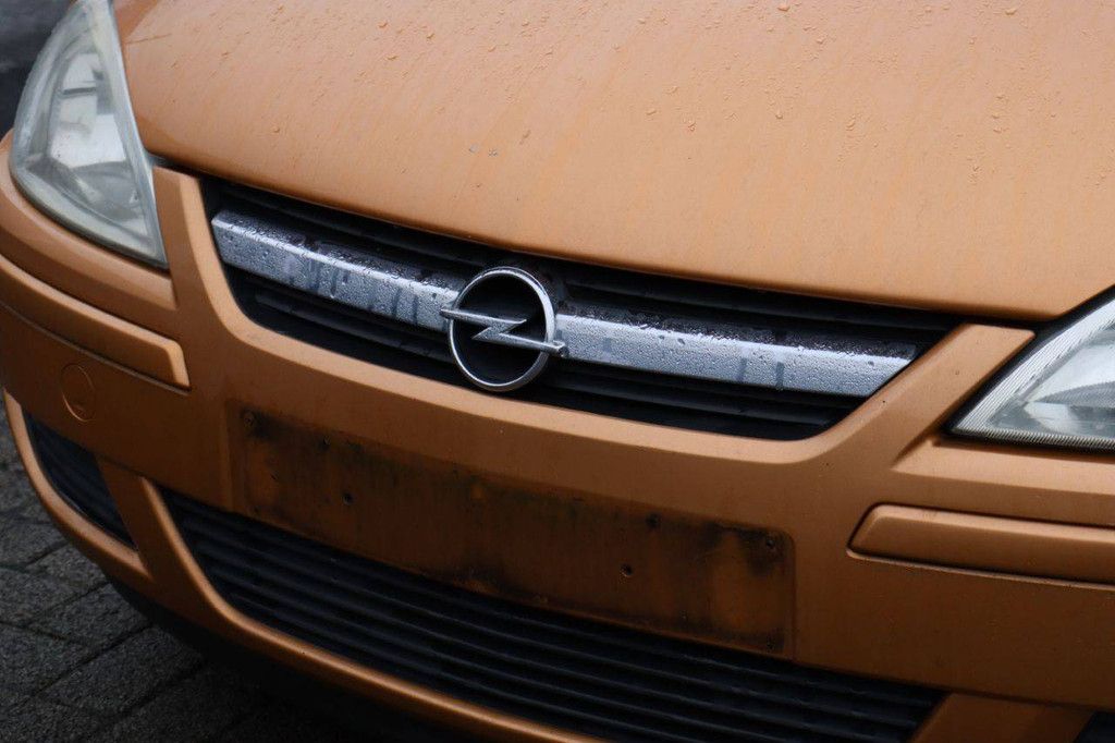 Passenger car Opel Corsa Petrol 60 hp 2005 (Margin)